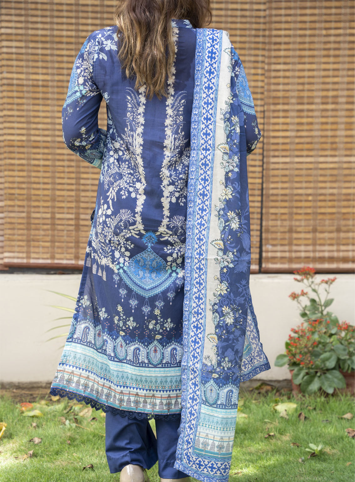 Misri By VS Textile Printed Lawn Suits Unstitched 3 Piece - VS24MPL 413 Misri By VS Textile Printed Lawn Suits Unstitched 3 Piece - VS24MPL 413