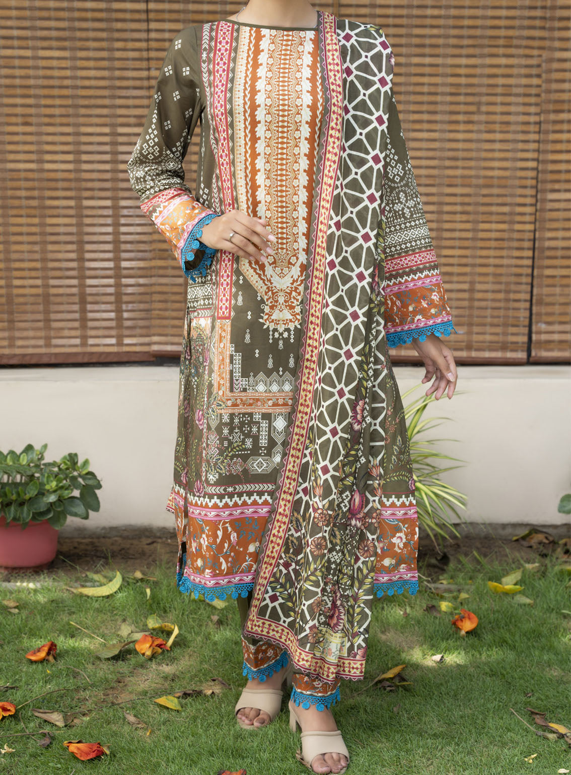 Misri By VS Textile Printed Lawn Suits Unstitched 3 Piece - VS24MPL 416 Misri By VS Textile Printed Lawn Suits Unstitched 3 Piece - VS24MPL 416