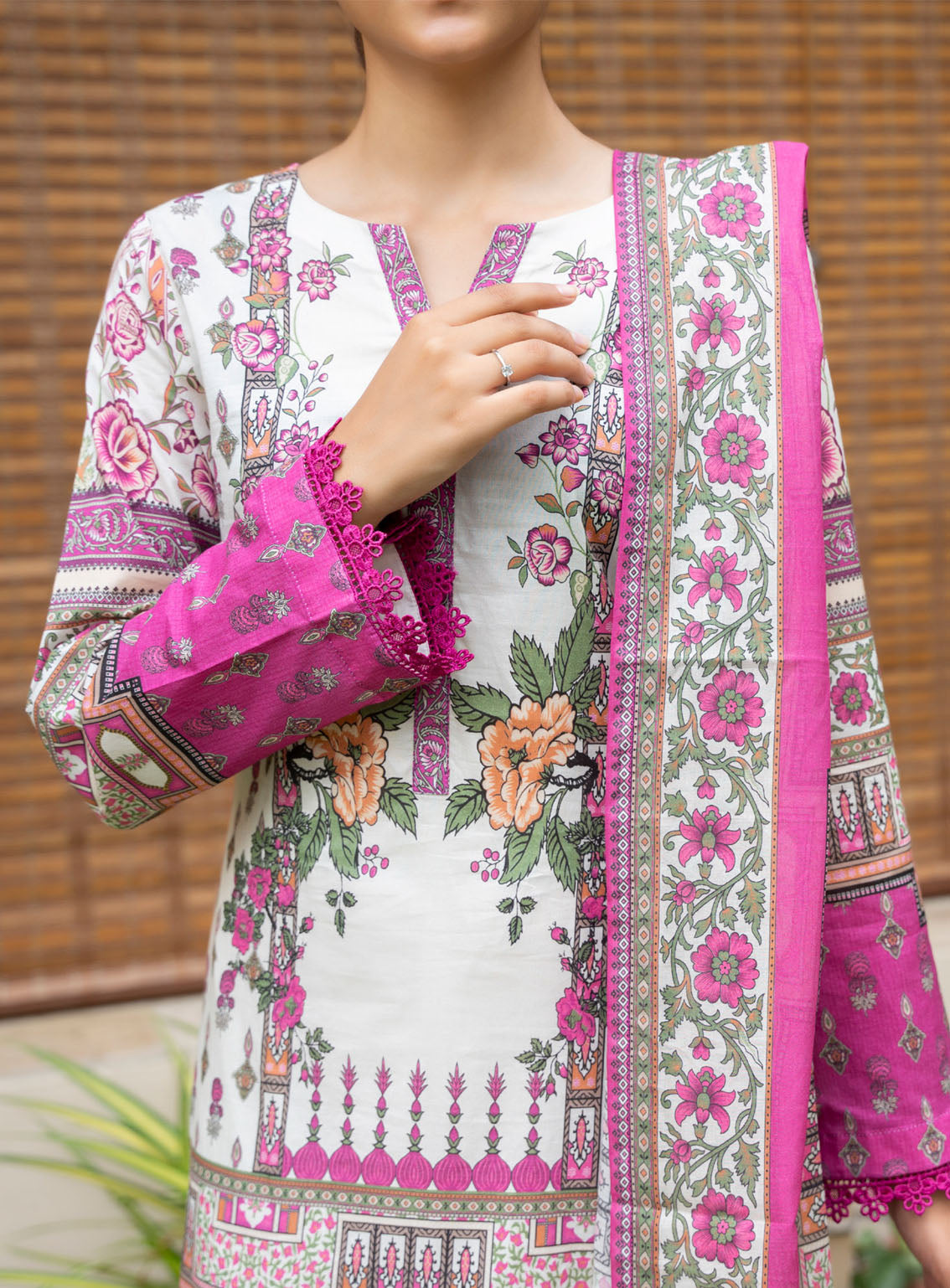 Misri By VS Textile Printed Lawn Suits Unstitched 3 Piece - VS24MPL 417 Misri By VS Textile Printed Lawn Suits Unstitched 3 Piece - VS24MPL 417