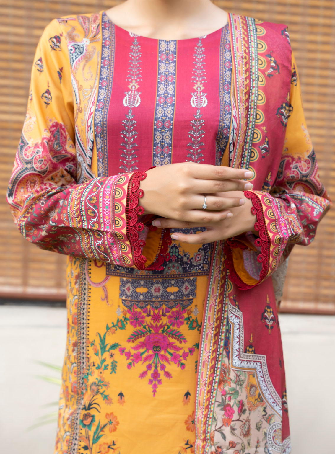 Misri By VS Textile Printed Lawn Suits Unstitched 3 Piece - VS24MPL 418 Misri By VS Textile Printed Lawn Suits Unstitched 3 Piece - VS24MPL 418