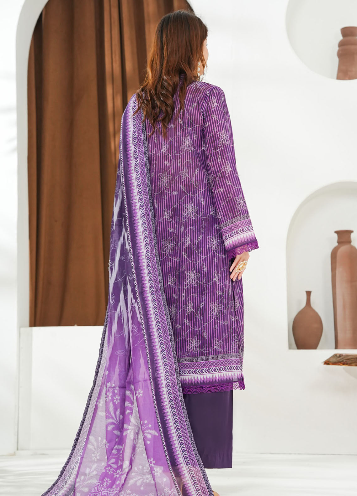 Misri By VS Textile Printed Lawn 3 Piece Unstitched Suit VS26MPLV1N2 D-745 Misri By VS Textile Printed Lawn 3 Piece Unstitched Suit VS26MPLV1N2 D-745