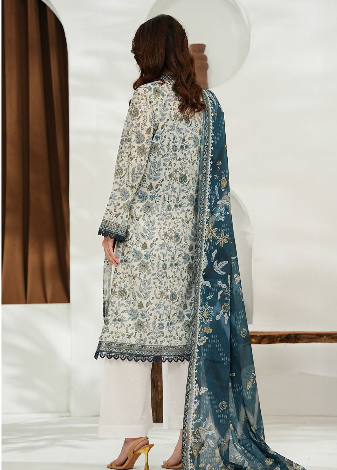 Misri By VS Textile Printed Lawn 3 Piece Unstitched Suit VS26MPLV1N2 D-746 Misri By VS Textile Printed Lawn 3 Piece Unstitched Suit VS26MPLV1N2 D-746