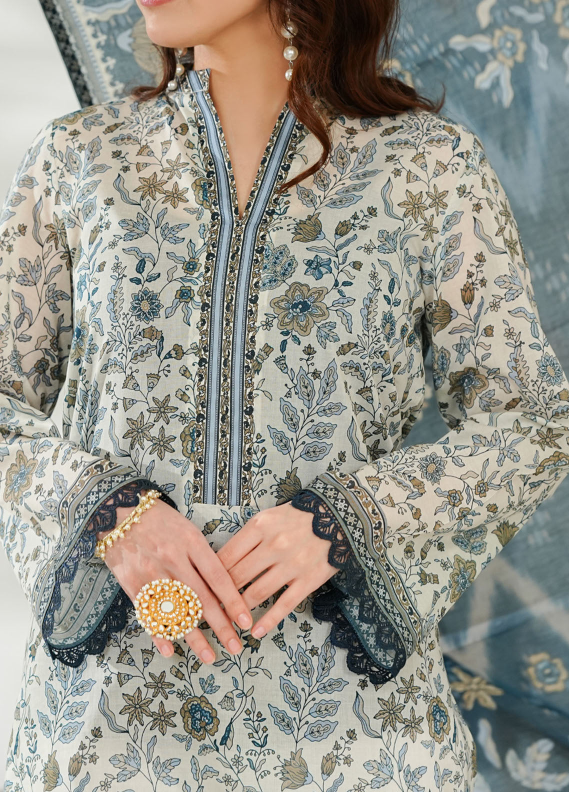 Misri By VS Textile Printed Lawn 3 Piece Unstitched Suit VS26MPLV1N2 D-746 Misri By VS Textile Printed Lawn 3 Piece Unstitched Suit VS26MPLV1N2 D-746