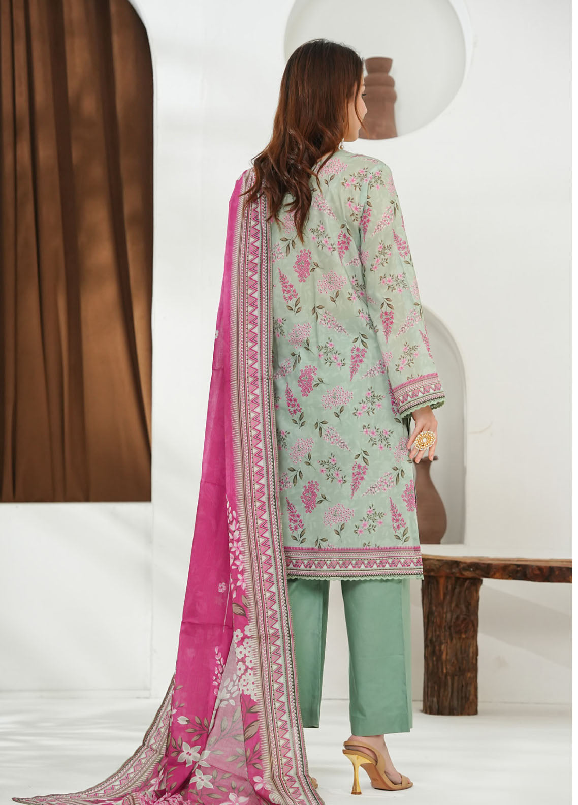 Misri By VS Textile Printed Lawn 3 Piece Unstitched Suit VS26MPLV1N2 D-747 Misri By VS Textile Printed Lawn 3 Piece Unstitched Suit VS26MPLV1N2 D-747