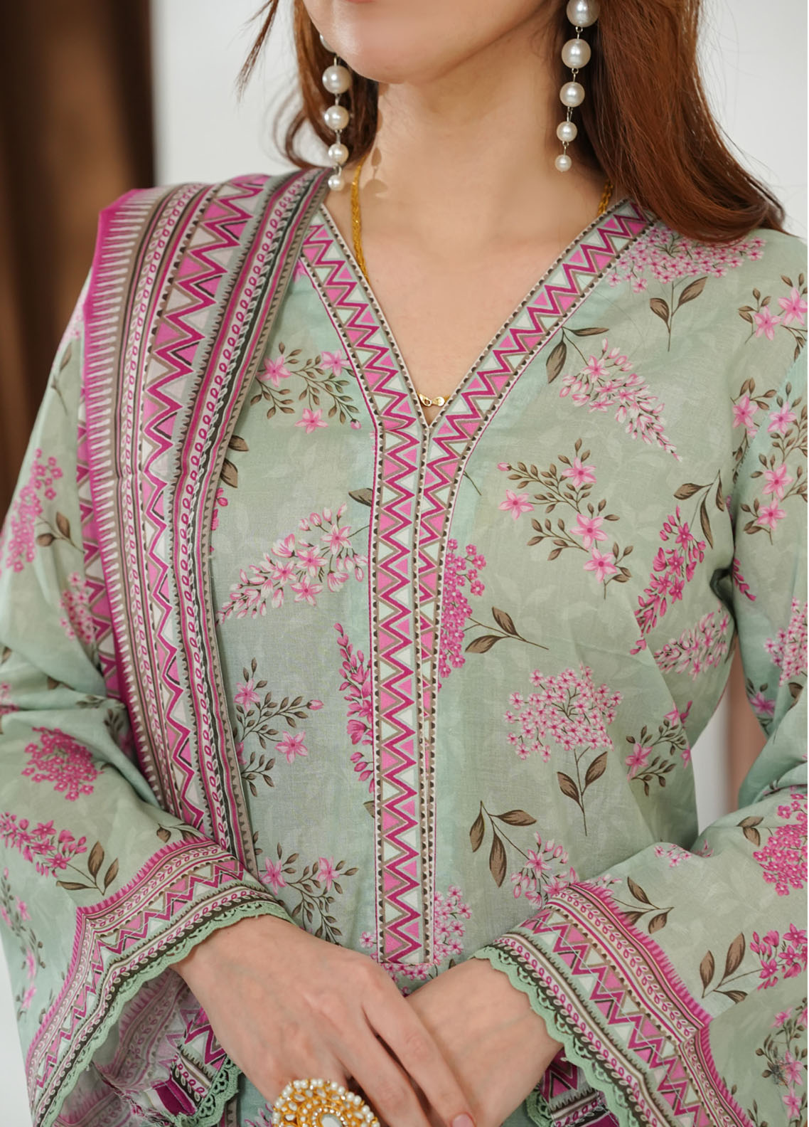 Misri By VS Textile Printed Lawn 3 Piece Unstitched Suit VS26MPLV1N2 D-747 Misri By VS Textile Printed Lawn 3 Piece Unstitched Suit VS26MPLV1N2 D-747