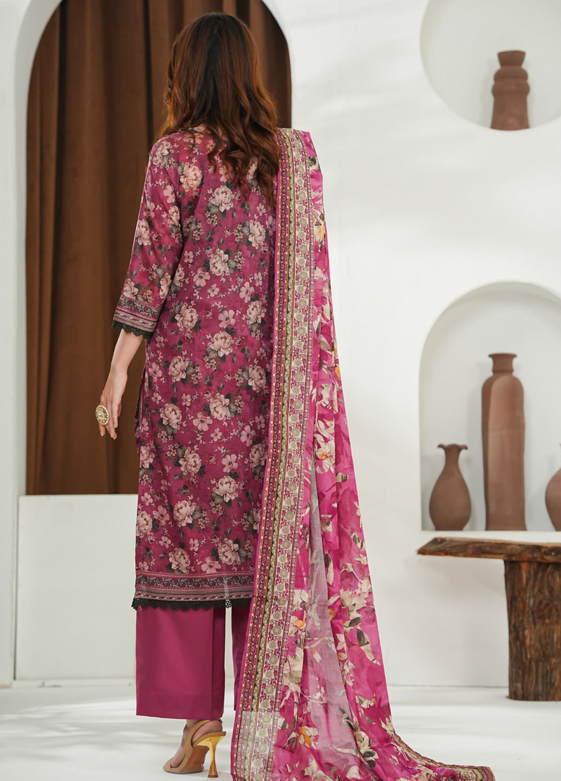 Misri By VS Textile Printed Lawn 3 Piece Unstitched Suit VS26MPLV1N2 D-749 Misri By VS Textile Printed Lawn 3 Piece Unstitched Suit VS26MPLV1N2 D-749