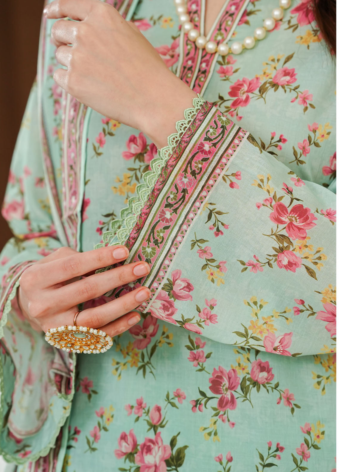 Misri By VS Textile Printed Lawn 3 Piece Unstitched Suit VS26MPLV1N2 D-750 Misri By VS Textile Printed Lawn 3 Piece Unstitched Suit VS26MPLV1N2 D-750