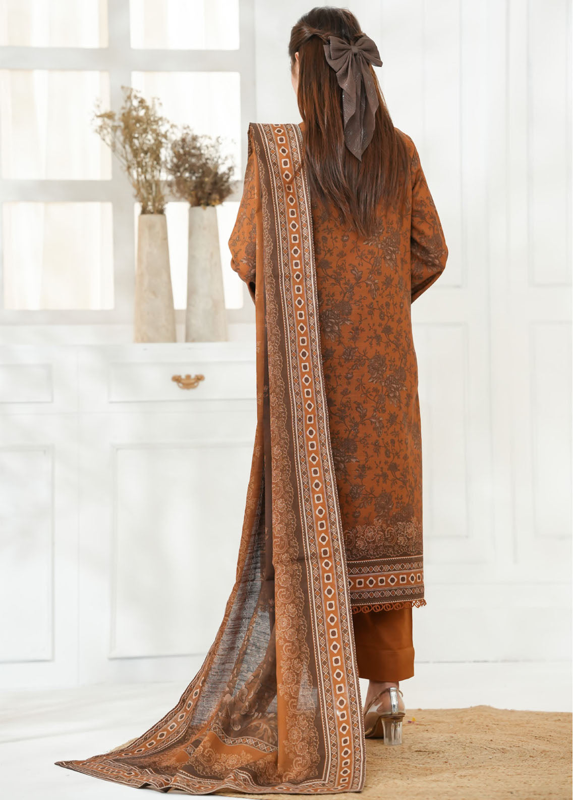 Misri By VS Textile Printed Lawn 3 Piece Unstitched Suit VS26MPLV1N2 D-752 Misri By VS Textile Printed Lawn 3 Piece Unstitched Suit VS26MPLV1N2 D-752