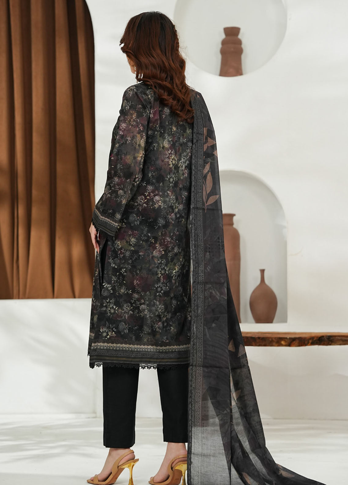 Misri By VS Textile Printed Lawn 3 Piece Unstitched Suit VS26MPLV1N2 D-753 Misri By VS Textile Printed Lawn 3 Piece Unstitched Suit VS26MPLV1N2 D-753