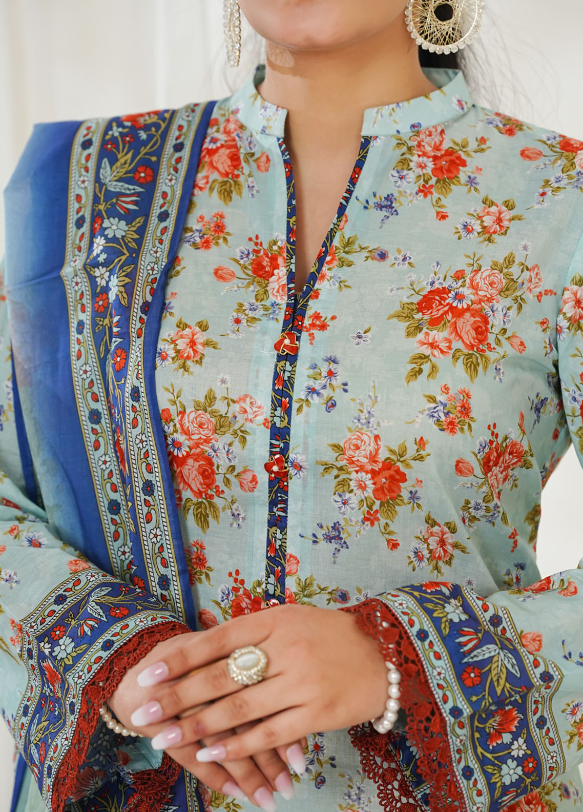 Misri By VS Textile Printed Lawn 3 Piece Unstitched Suit VS26MPLV1N2 D-764 Misri By VS Textile Printed Lawn 3 Piece Unstitched Suit VS26MPLV1N2 D-764