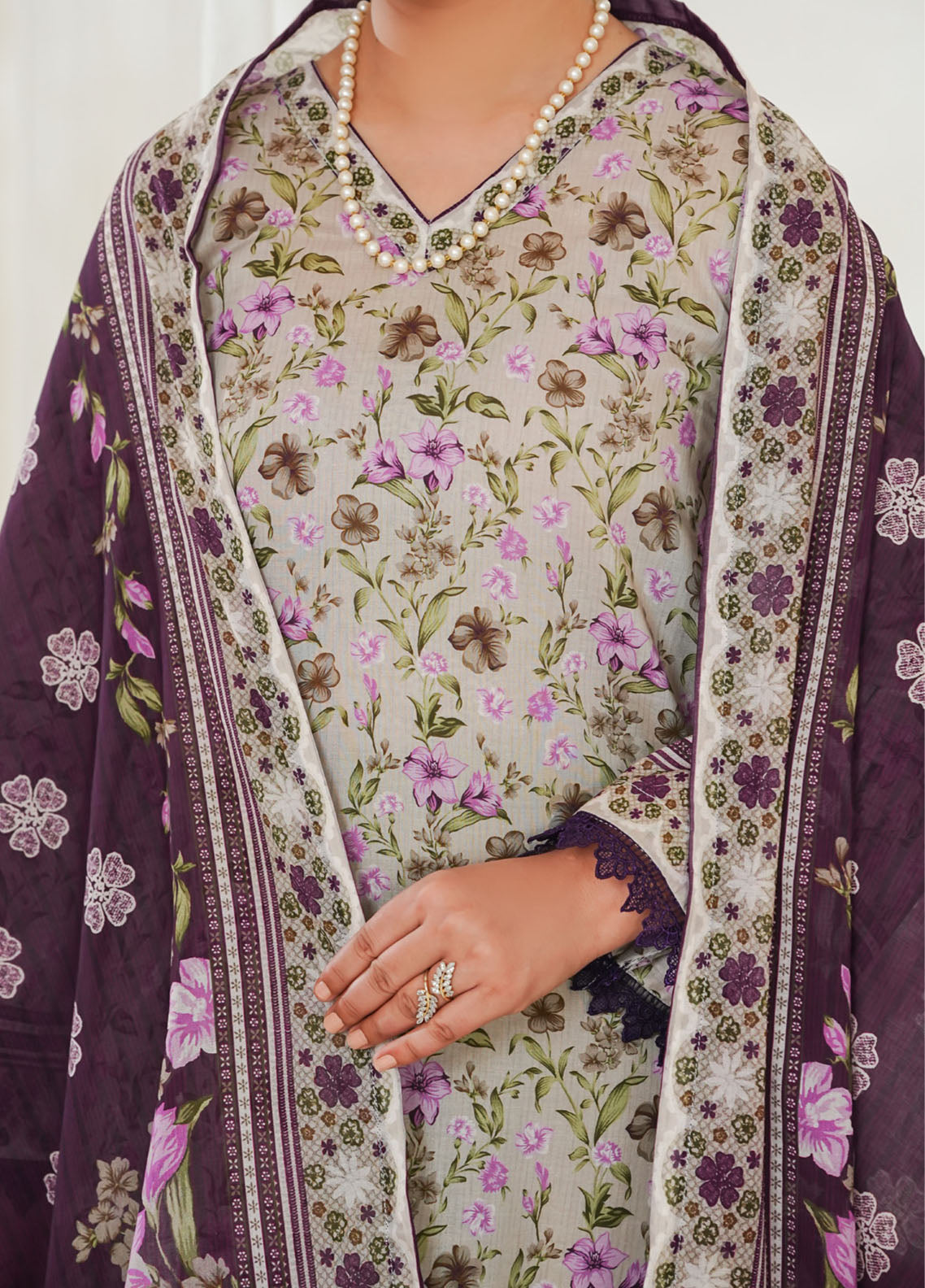 Misri By VS Textile Printed Lawn 3 Piece Unstitched Suit VS26MPLV1N2 D-769 Misri By VS Textile Printed Lawn 3 Piece Unstitched Suit VS26MPLV1N2 D-769