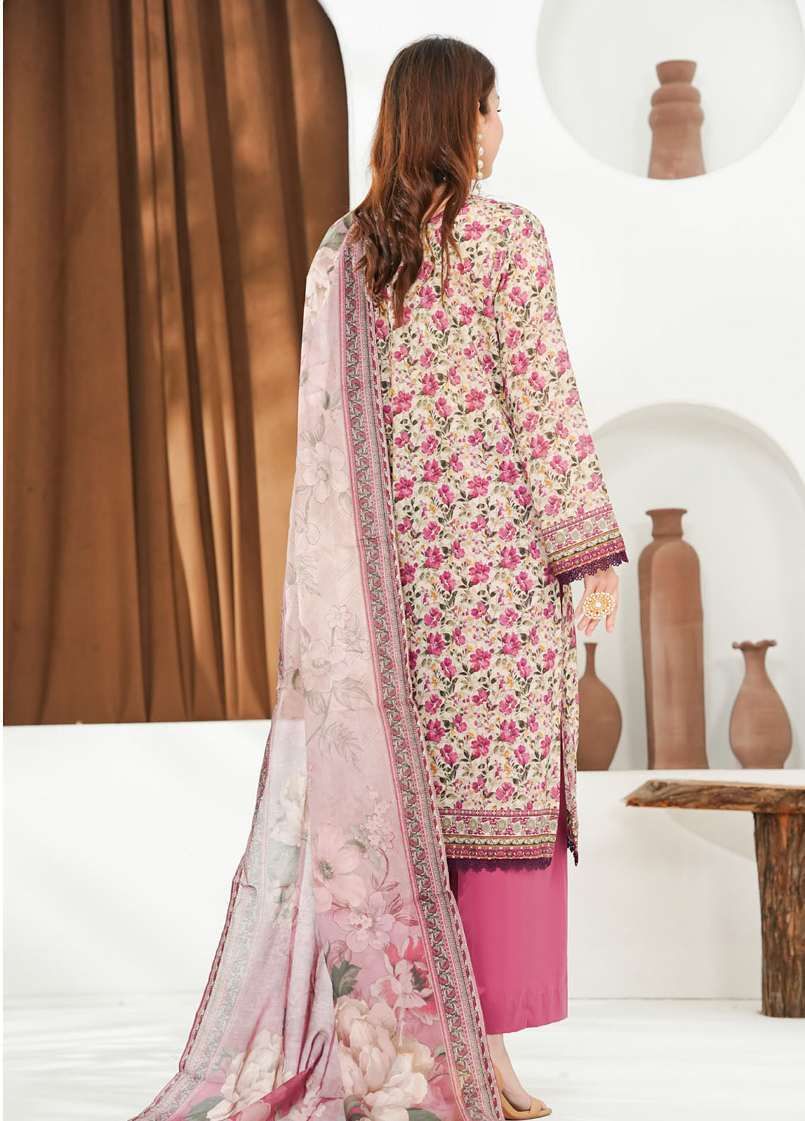 Misri By VS Textile Printed Lawn 3 Piece Unstitched Suit VS26MPLV1N2 D-771 Misri By VS Textile Printed Lawn 3 Piece Unstitched Suit VS26MPLV1N2 D-771