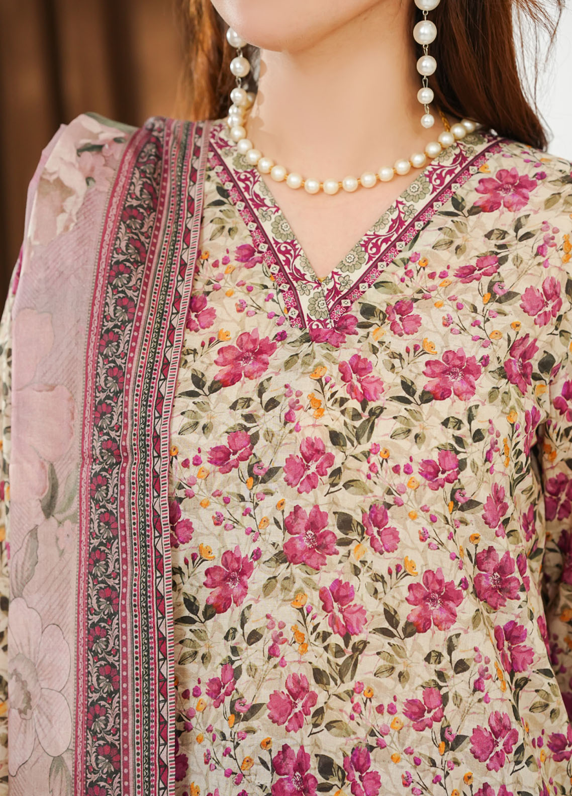 Misri By VS Textile Printed Lawn 3 Piece Unstitched Suit VS26MPLV1N2 D-771 Misri By VS Textile Printed Lawn 3 Piece Unstitched Suit VS26MPLV1N2 D-771