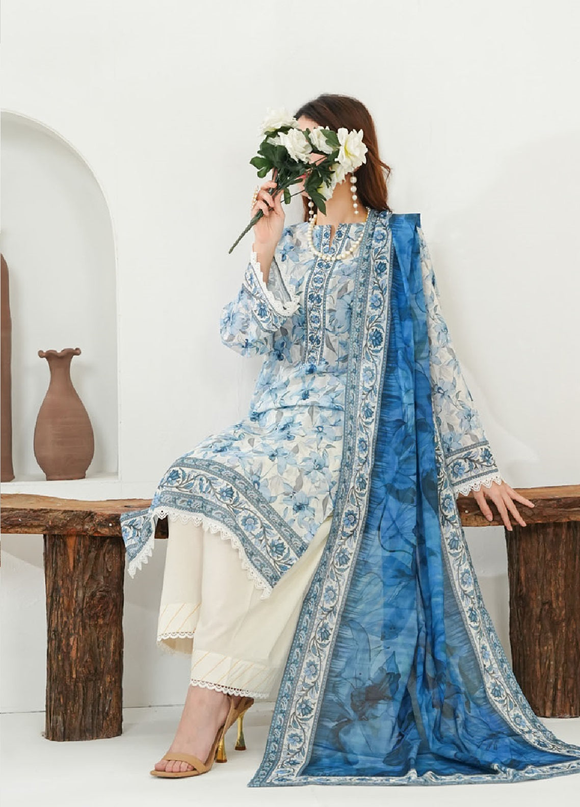 Misri By VS Textile Printed Lawn 3 Piece Unstitched Suit VS26MPLV1N2 D-772 Misri By VS Textile Printed Lawn 3 Piece Unstitched Suit VS26MPLV1N2 D-772