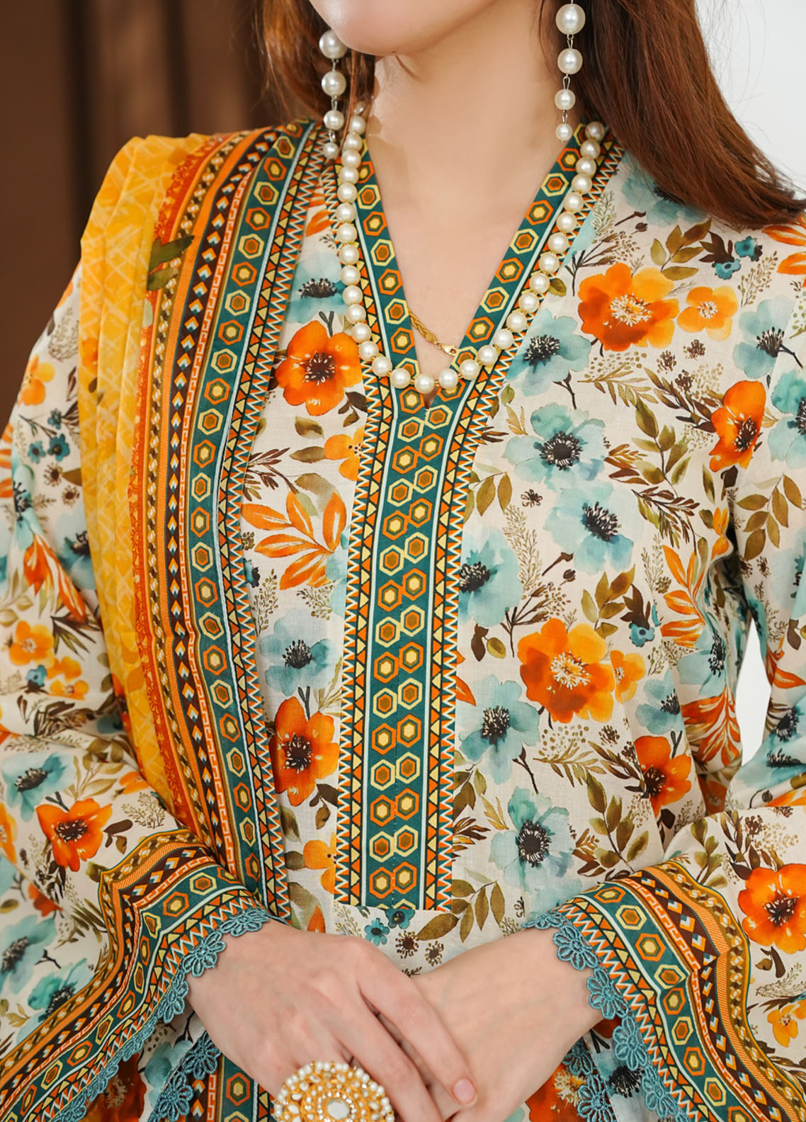 Misri By VS Textile Printed Lawn 3 Piece Unstitched Suit VS26MPLV1N2 D-775 Misri By VS Textile Printed Lawn 3 Piece Unstitched Suit VS26MPLV1N2 D-775