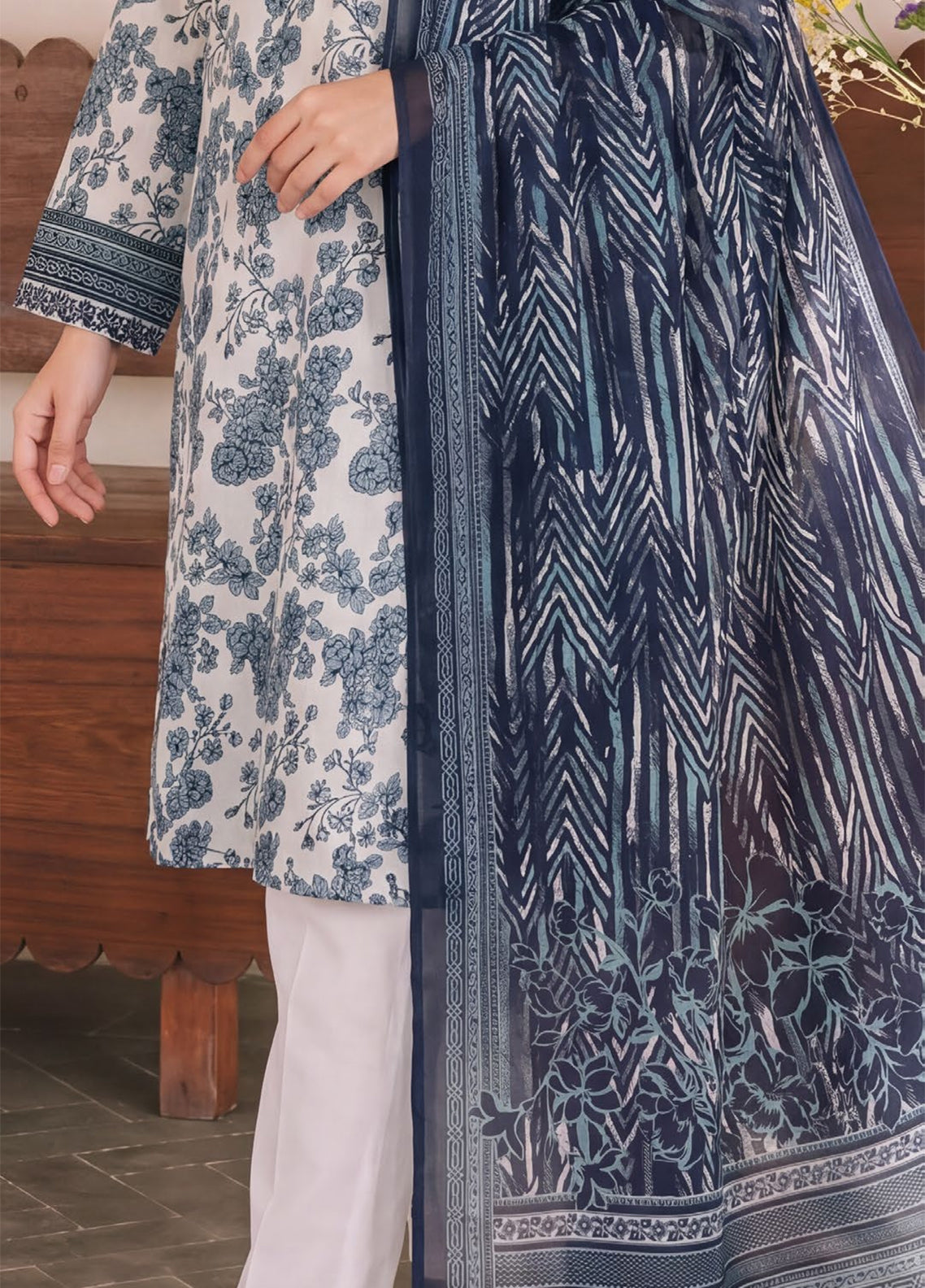 Misri By VS Textile Printed Lawn 3 Piece Unstitched Suit VS26MPLV3 D-957 Misri By VS Textile Printed Lawn 3 Piece Unstitched Suit VS26MPLV3 D-957