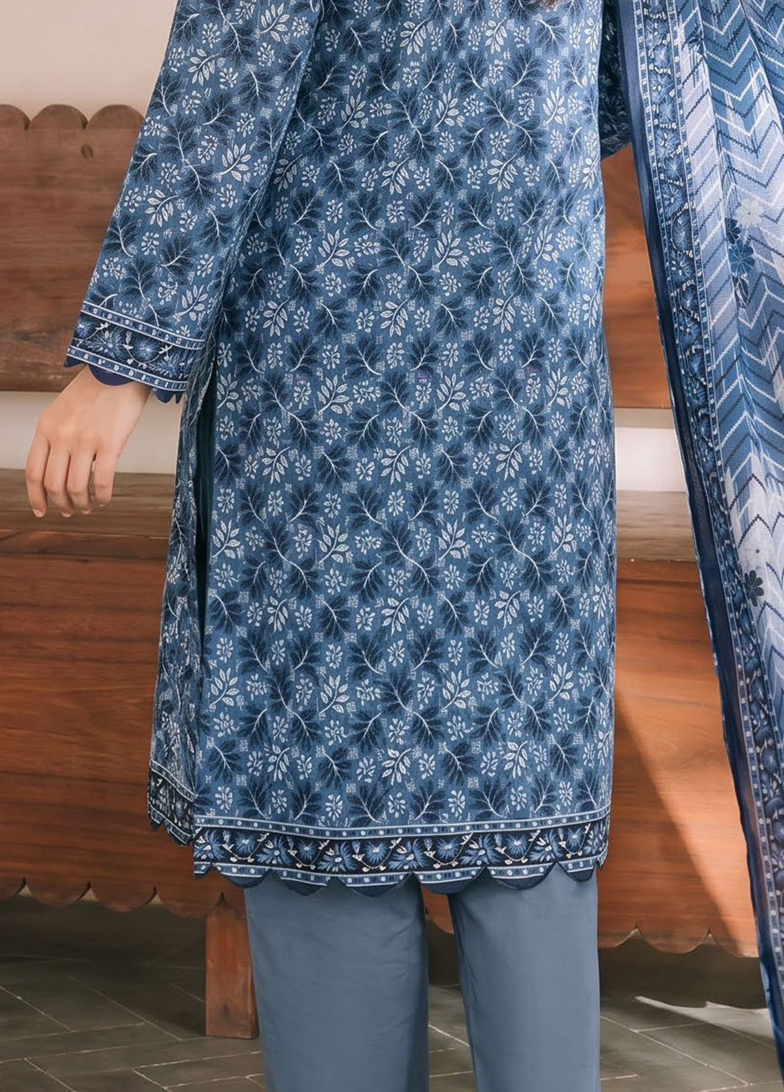 Misri By VS Textile Printed Lawn 3 Piece Unstitched Suit VS26MPLV3 D-967 Misri By VS Textile Printed Lawn 3 Piece Unstitched Suit VS26MPLV3 D-967
