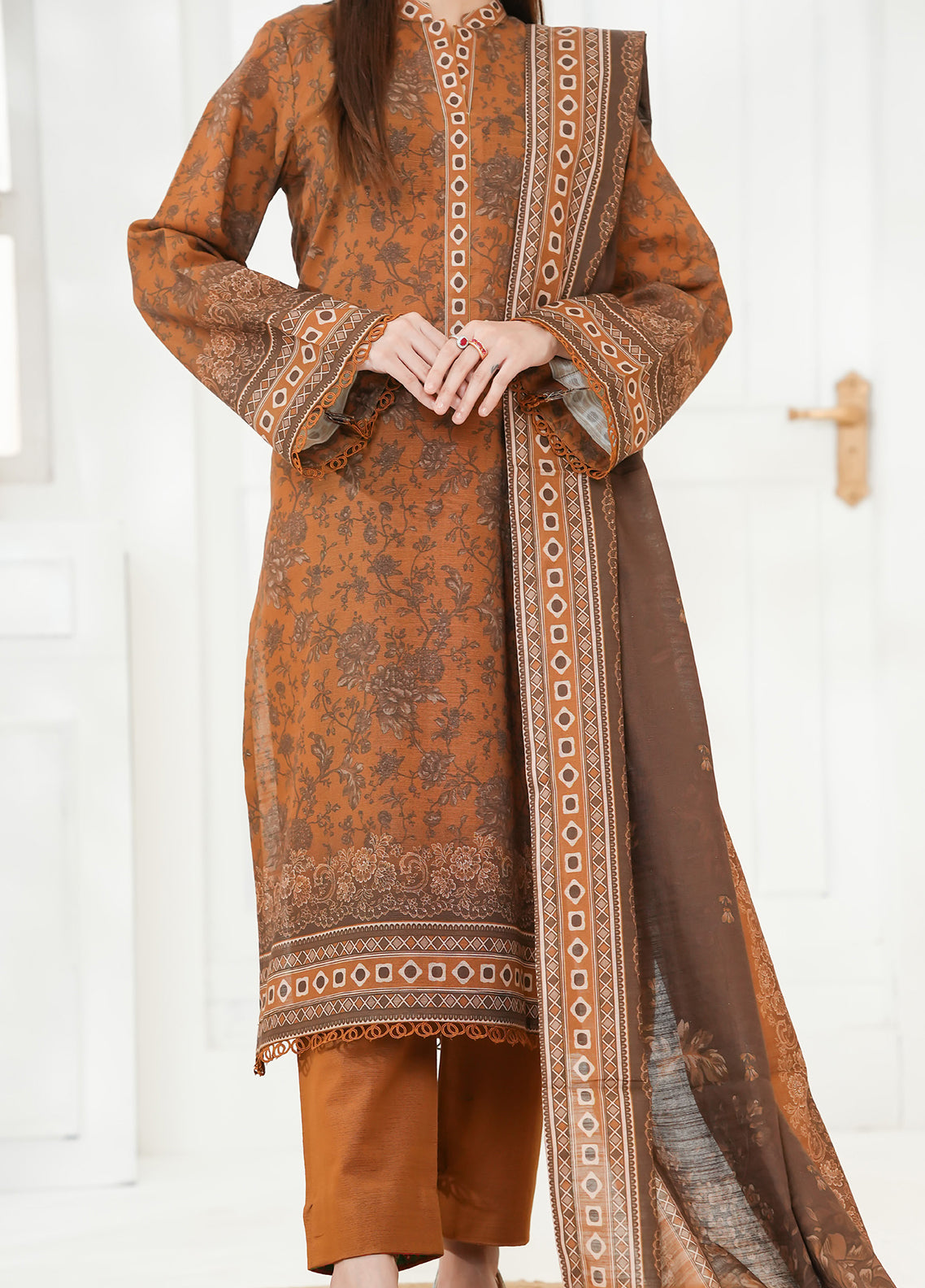 Misri By VS Textile Printed Lawn 3 Piece Unstitched Suit VS26V2 D-902 Misri By VS Textile Printed Lawn 3 Piece Unstitched Suit VS26V2 D-902