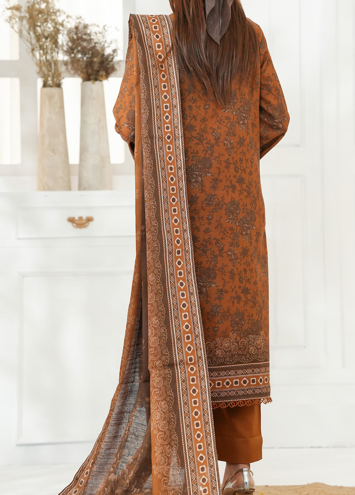 Misri By VS Textile Printed Lawn 3 Piece Unstitched Suit VS26V2 D-902 Misri By VS Textile Printed Lawn 3 Piece Unstitched Suit VS26V2 D-902