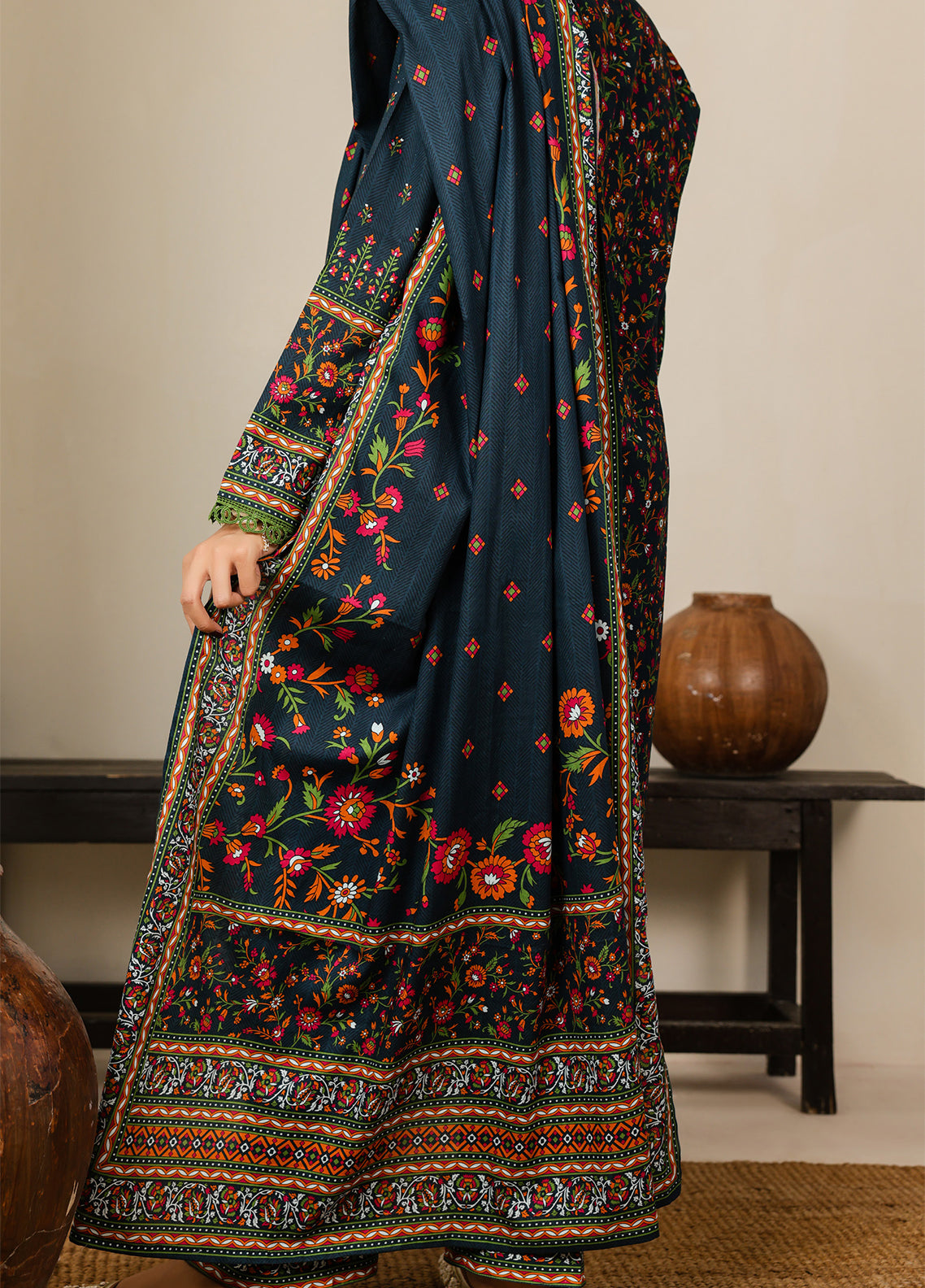 Misri By VS Textile Printed Lawn 3 Piece Unstitched Suit VS26V2 D-905 Misri By VS Textile Printed Lawn 3 Piece Unstitched Suit VS26V2 D-905