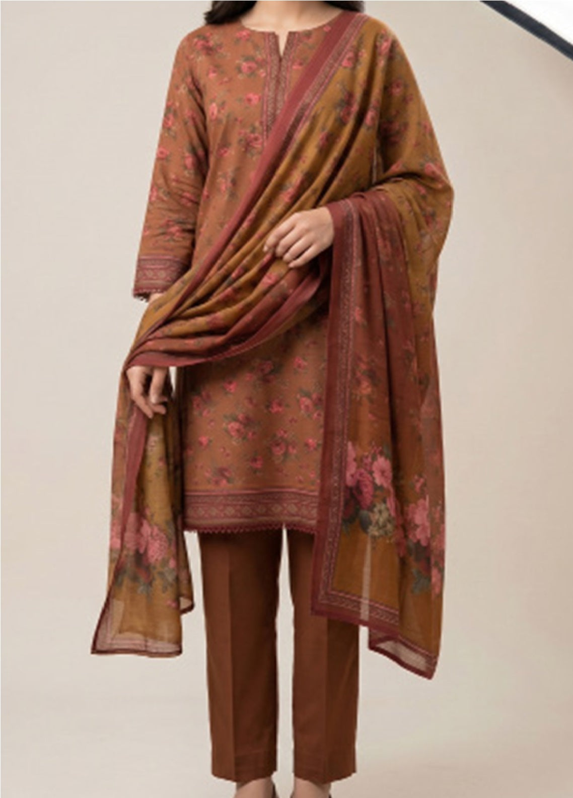 Misri By VS Textile Printed Lawn 3 Piece Unstitched Suit VS26V2 D-911 Misri By VS Textile Printed Lawn 3 Piece Unstitched Suit VS26V2 D-911