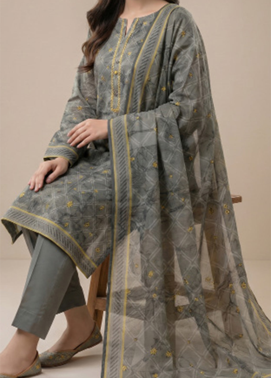Misri By VS Textile Printed Lawn 3 Piece Unstitched Suit VS26V2 D-912 Misri By VS Textile Printed Lawn 3 Piece Unstitched Suit VS26V2 D-912