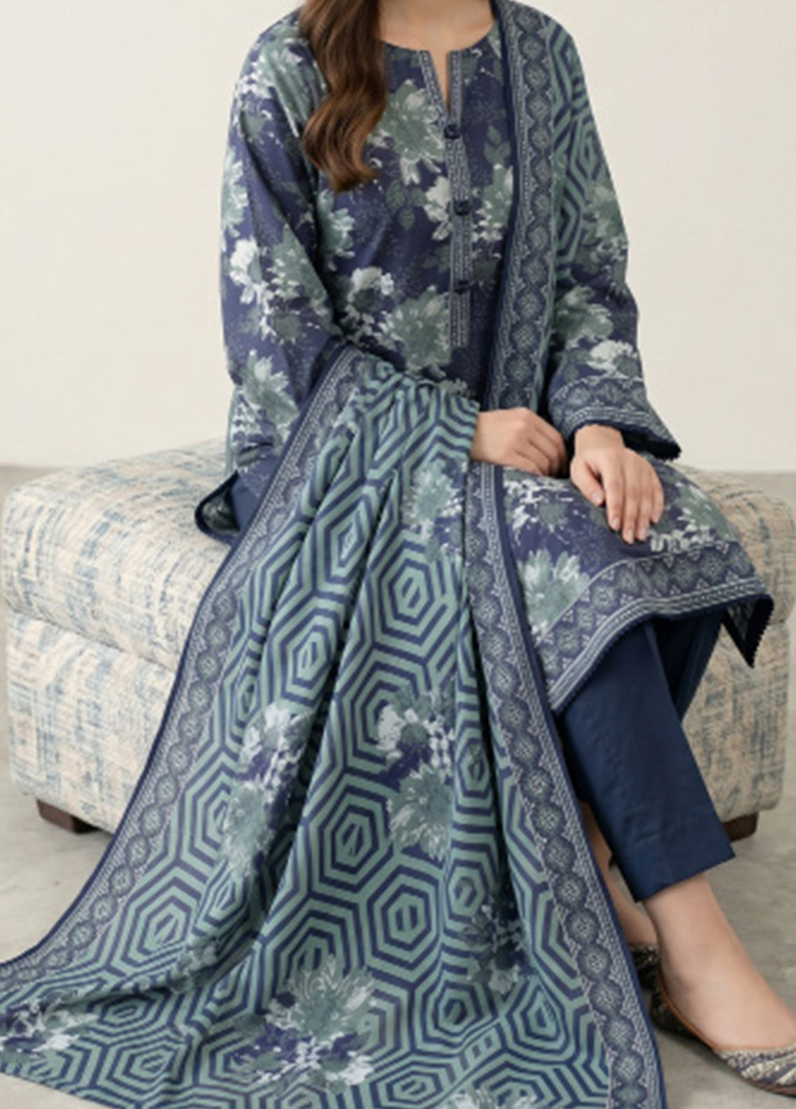 Misri By VS Textile Printed Lawn 3 Piece Unstitched Suit VS26V2 D-913 Misri By VS Textile Printed Lawn 3 Piece Unstitched Suit VS26V2 D-913
