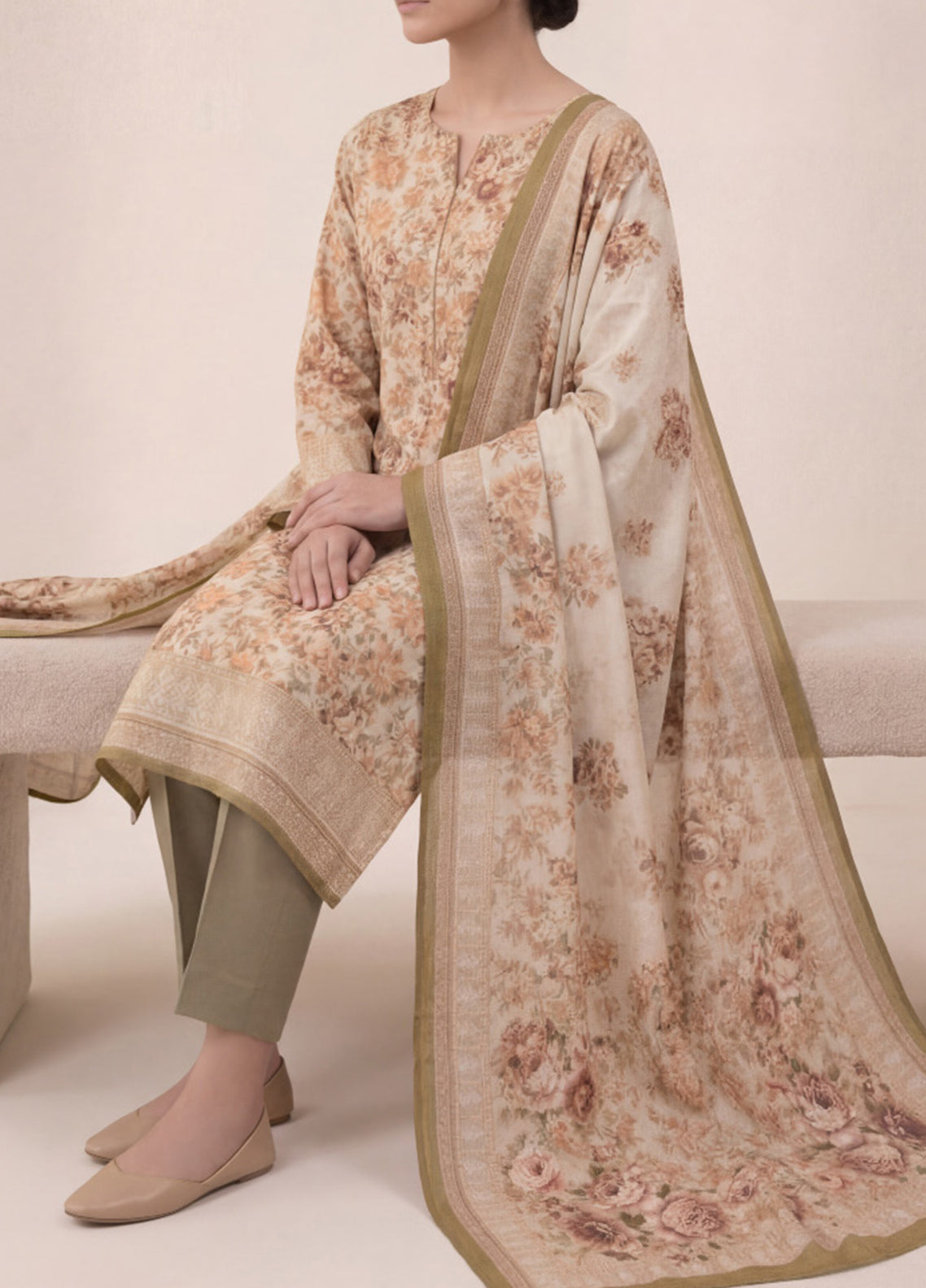Misri By VS Textile Printed Lawn 3 Piece Unstitched Suit VS26V2 D-915 Misri By VS Textile Printed Lawn 3 Piece Unstitched Suit VS26V2 D-915