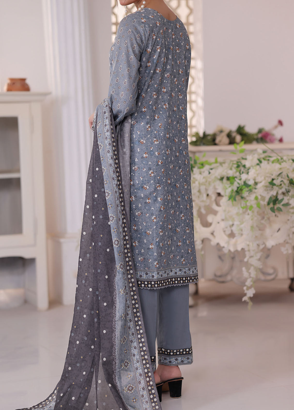 Misri by VS Textile Chikankari Lawn Suits Unstitched 3 Piece - VS25MEE 69 Misri by VS Textile Chikankari Lawn Suits Unstitched 3 Piece - VS25MEE 69
