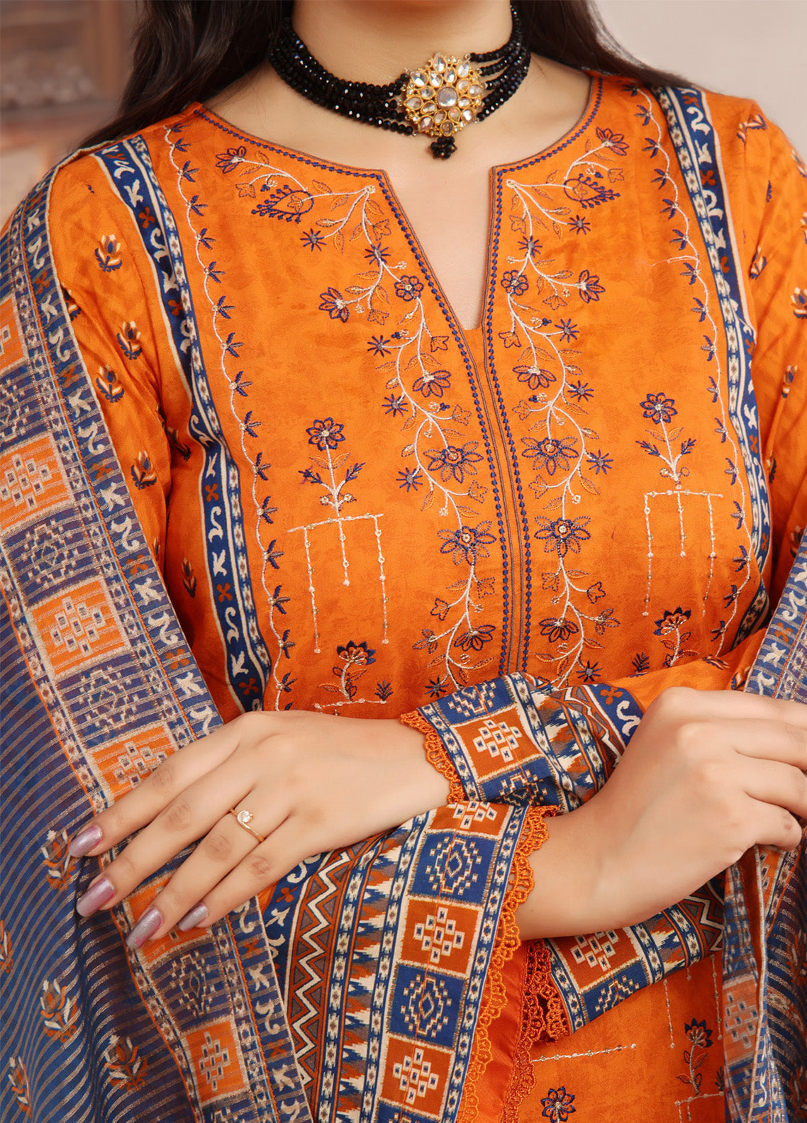 Misri by VS Textile Embroidered Lawn Suits Unstitched 3 Piece - VS25ML 475 Misri by VS Textile Embroidered Lawn Suits Unstitched 3 Piece - VS25ML 475