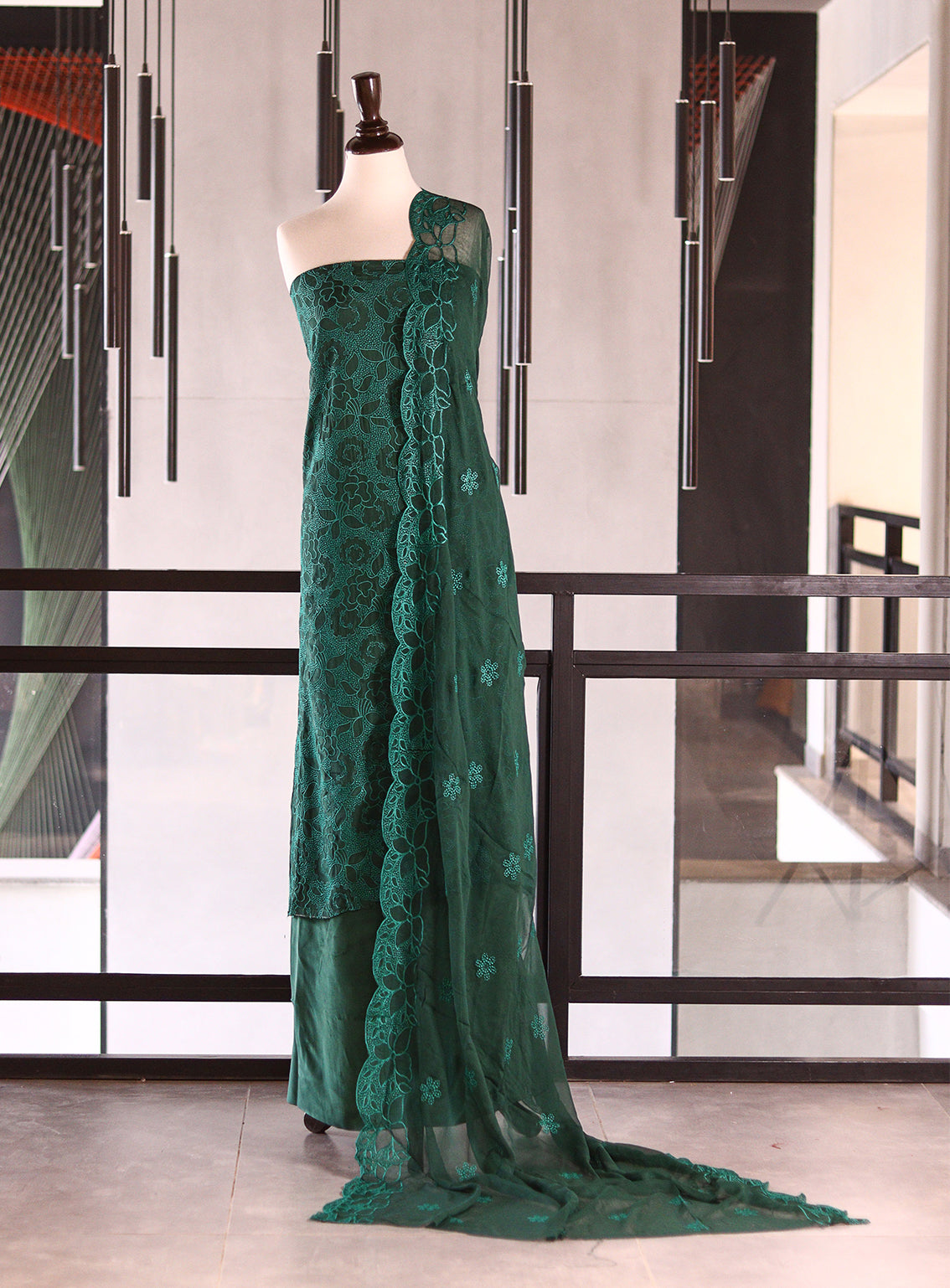 Moin Block Embroidered Raw Silk Suits Unstitched 3 Piece - MBLK25ERS 3374 GREEN Moin Block Embroidered Raw Silk Suits Unstitched 3 Piece - MBLK25ERS 3374 GREEN