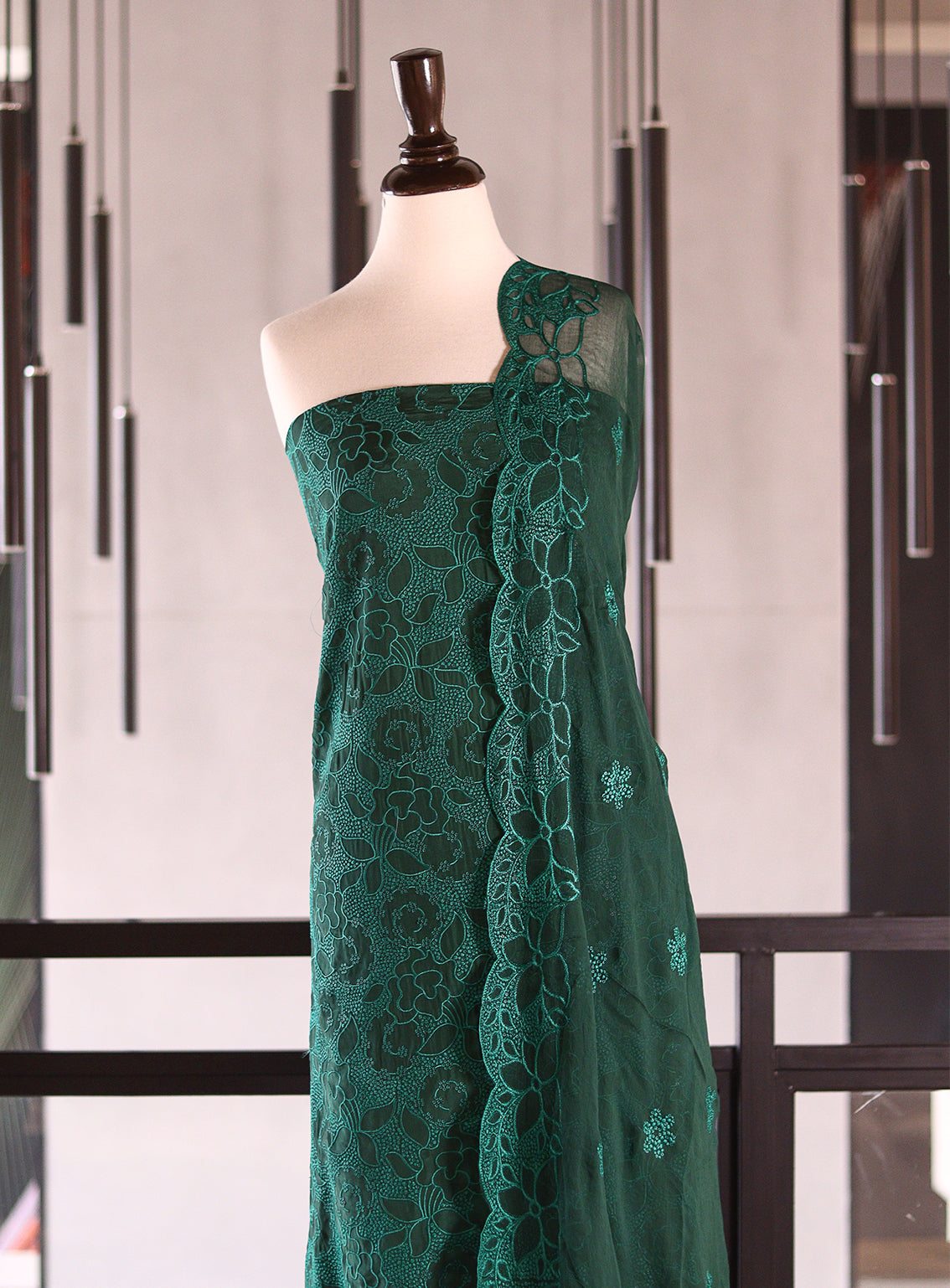 Moin Block Embroidered Raw Silk Suits Unstitched 3 Piece - MBLK25ERS 3374 GREEN Moin Block Embroidered Raw Silk Suits Unstitched 3 Piece - MBLK25ERS 3374 GREEN