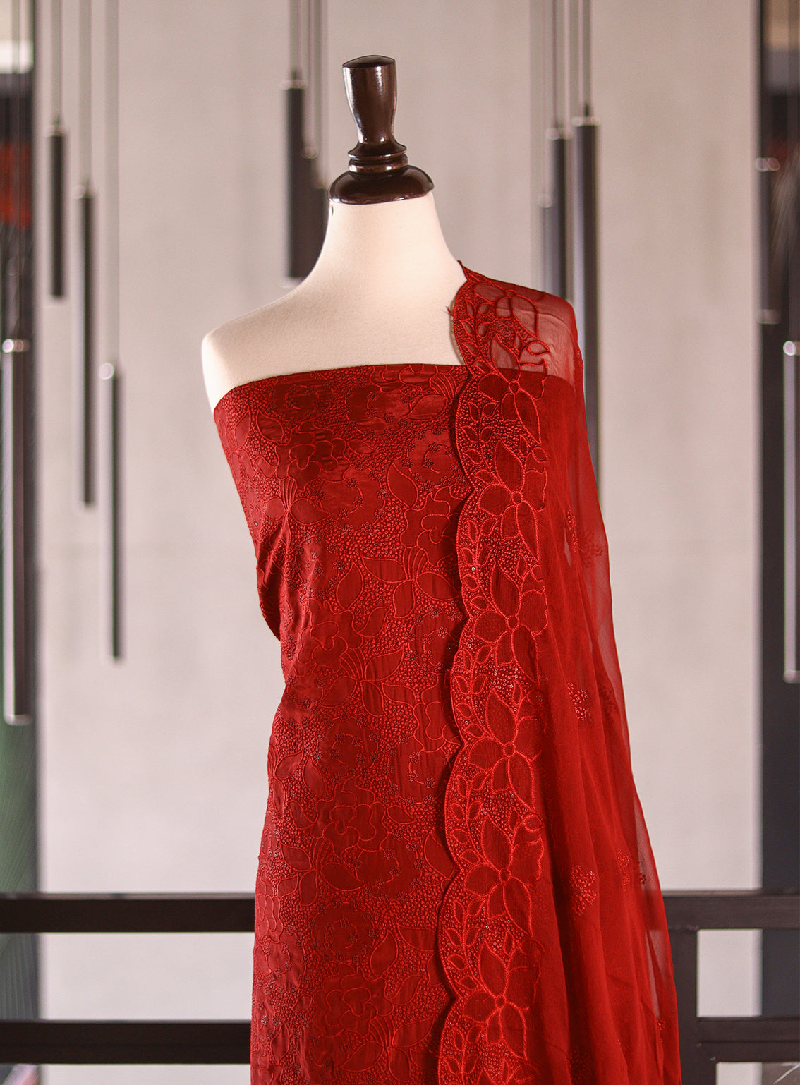 Moin Block Embroidered Raw Silk Suits Unstitched 3 Piece - MBLK25ERS 3374 MAROON Moin Block Embroidered Raw Silk Suits Unstitched 3 Piece - MBLK25ERS 3374 MAROON