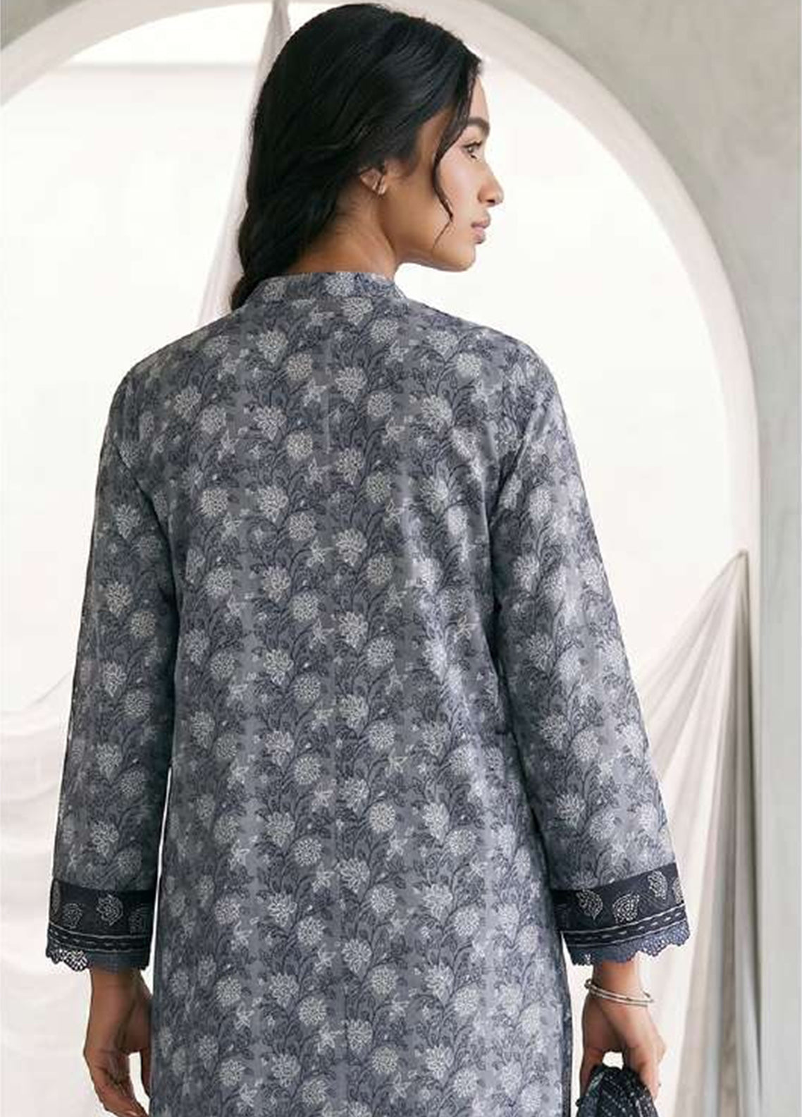 Monochrome By Zellbury Printed Lawn 3 Piece Unstitched Suit WUS26X31078 Monochrome By Zellbury Printed Lawn 3 Piece Unstitched Suit WUS26X31078