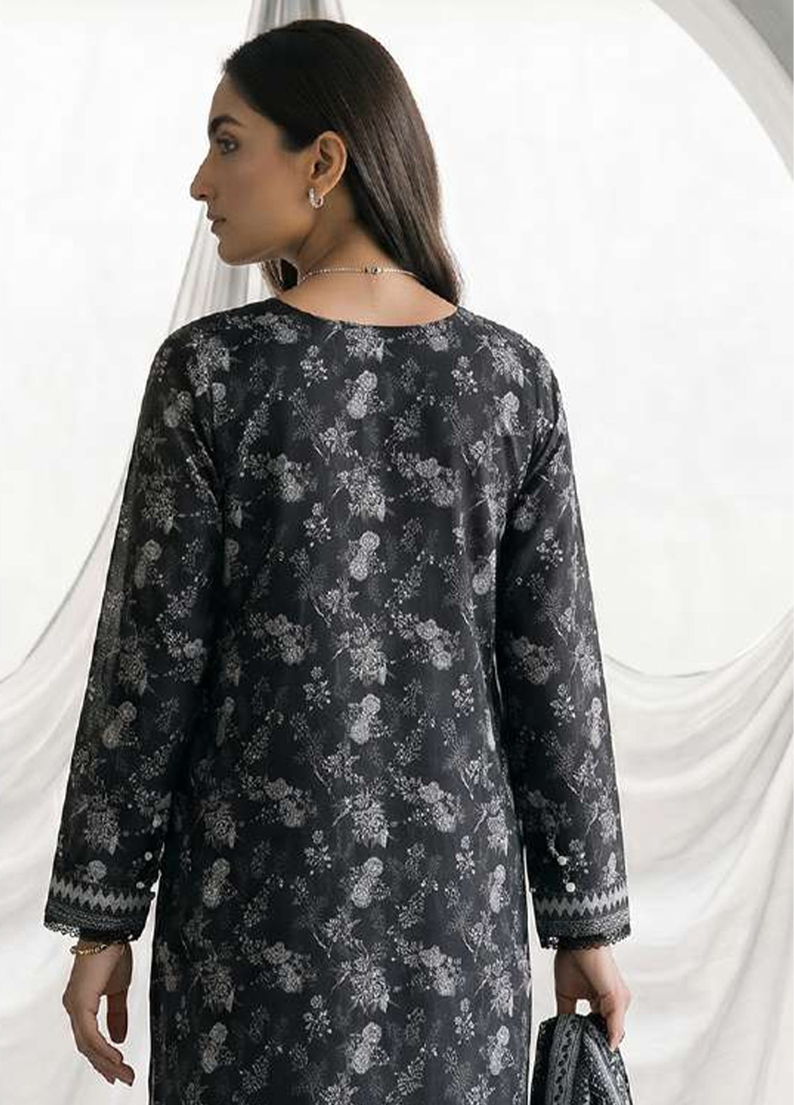 Monochrome By Zellbury Printed Lawn 3 Piece Unstitched Suit WUS26X31080 Monochrome By Zellbury Printed Lawn 3 Piece Unstitched Suit WUS26X31080