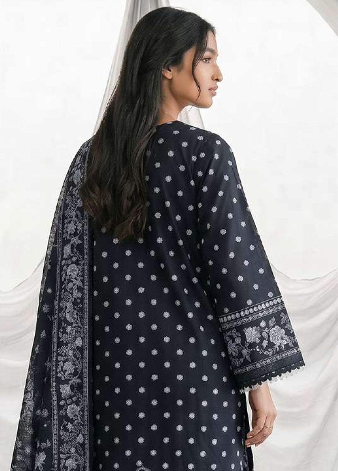Monochrome By Zellbury Printed Lawn 3 Piece Unstitched Suit WUS26X31097 Monochrome By Zellbury Printed Lawn 3 Piece Unstitched Suit WUS26X31097