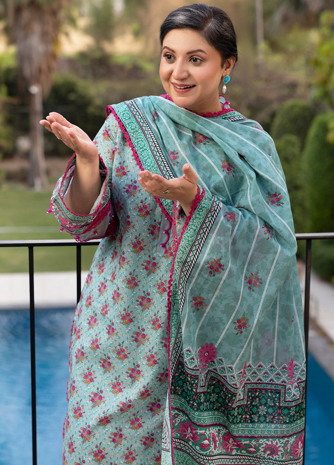 Mother's Tribute By Gul Ahmed Printed Lawn Suits Unstitched 3 Piece - GA25MT CL52676 Mother's Tribute By Gul Ahmed Printed Lawn Suits Unstitched 3 Piece - GA25MT CL52676