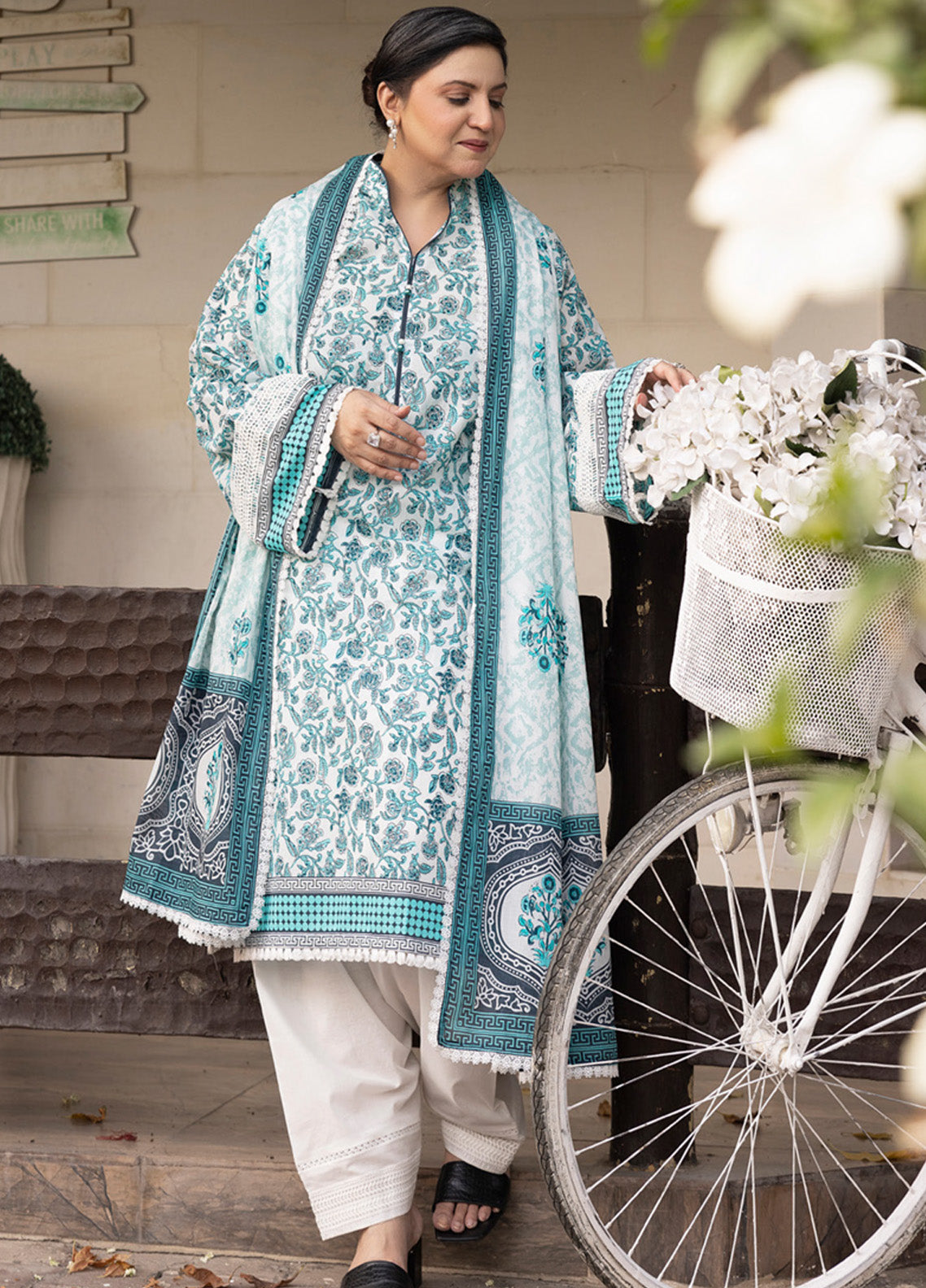 Mother's Tribute By Gul Ahmed Printed Lawn Suits Unstitched 3 Piece - GA25MT CL52679 Mother's Tribute By Gul Ahmed Printed Lawn Suits Unstitched 3 Piece - GA25MT CL52679