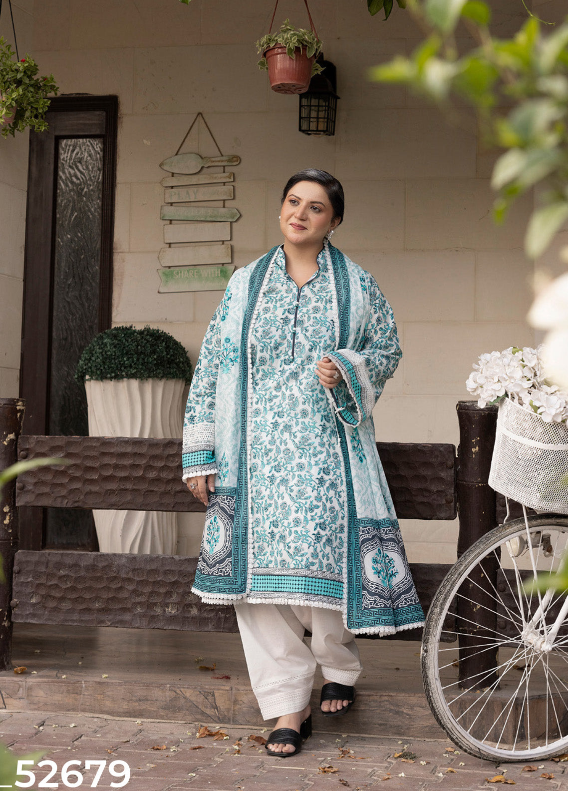 Mother's Tribute By Gul Ahmed Printed Lawn Suits Unstitched 3 Piece - GA25MT CL52679 Mother's Tribute By Gul Ahmed Printed Lawn Suits Unstitched 3 Piece - GA25MT CL52679