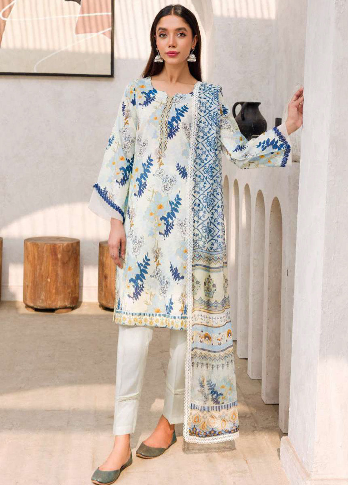 Motifz Printed Lawn Suits Unstitched 3 Piece - MT25RPL 4603 ALARA Motifz Printed Lawn Suits Unstitched 3 Piece - MT25RPL 4603 ALARA