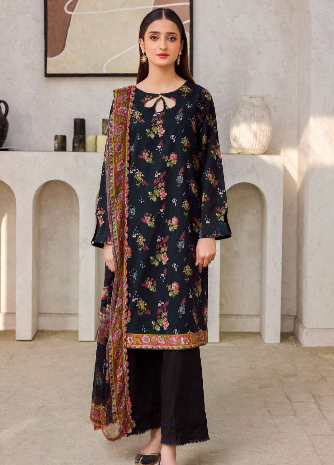 Motifz Printed Lawn Suits Unstitched 3 Piece - MT25RPL 4607 MILAN Motifz Printed Lawn Suits Unstitched 3 Piece - MT25RPL 4607 MILAN