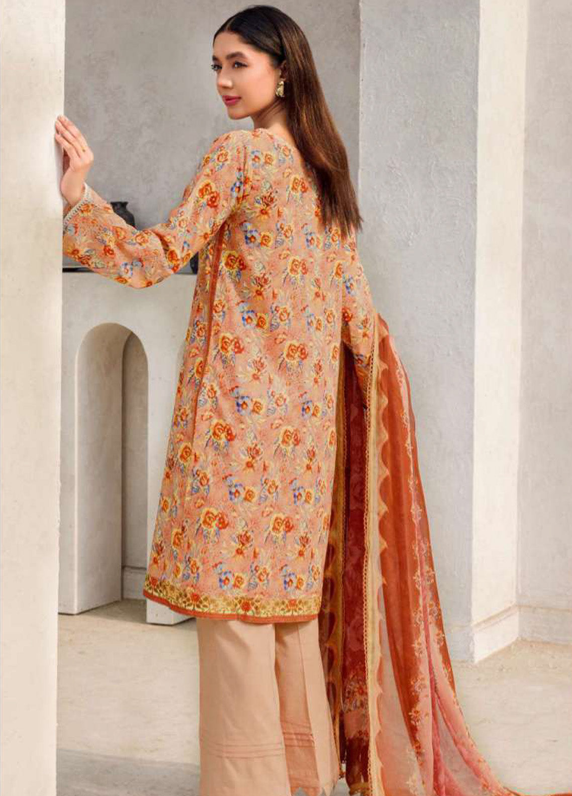 Motifz Printed Lawn Suits Unstitched 3 Piece - MT25RPL 4608 MAYSHA Motifz Printed Lawn Suits Unstitched 3 Piece - MT25RPL 4608 MAYSHA
