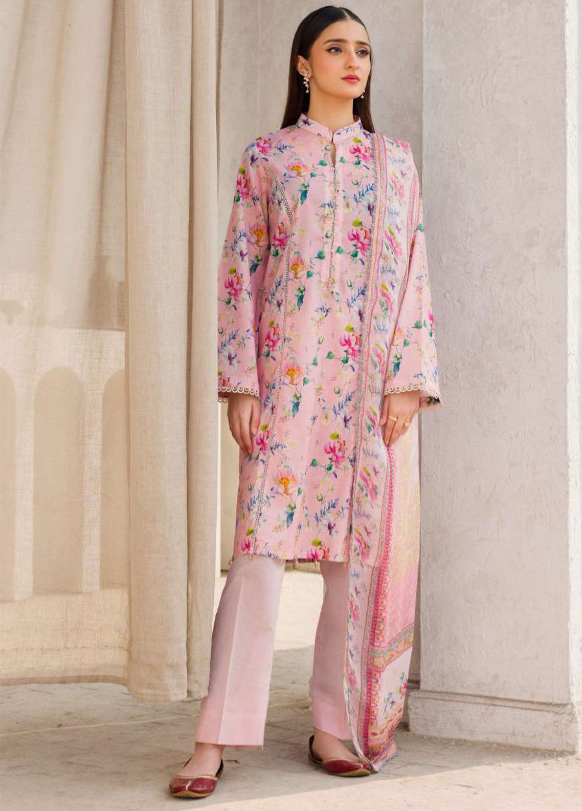 Motifz Printed Lawn Suits Unstitched 3 Piece - MT25RPL 4610 ALYA Motifz Printed Lawn Suits Unstitched 3 Piece - MT25RPL 4610 ALYA