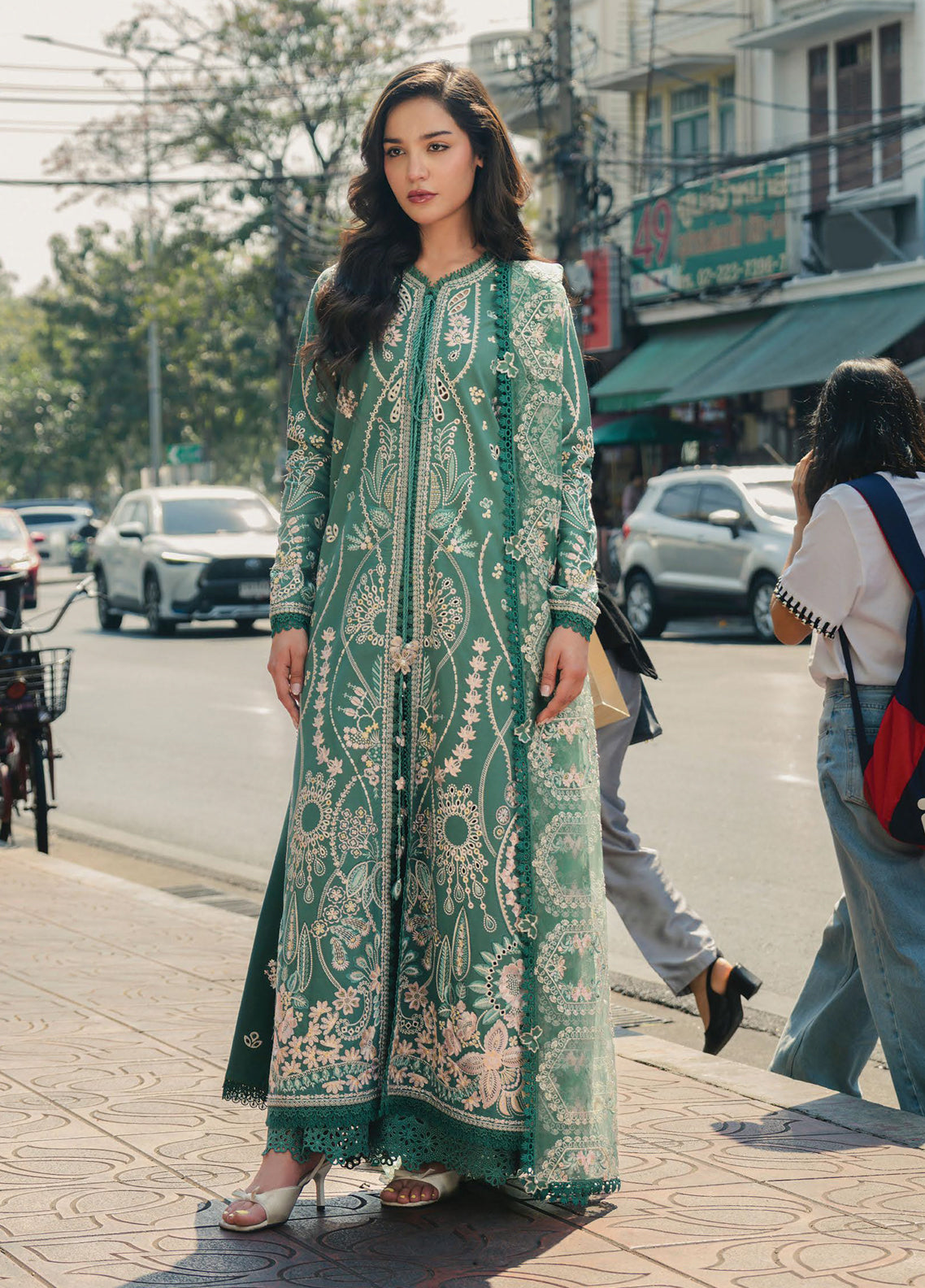 Mulaqaat By Afrozeh Festive Embroidered Lawn 3 Piece Unstitched Suit AF26MFL D-0052 VASL Mulaqaat By Afrozeh Festive Embroidered Lawn 3 Piece Unstitched Suit AF26MFL D-0052 VASL