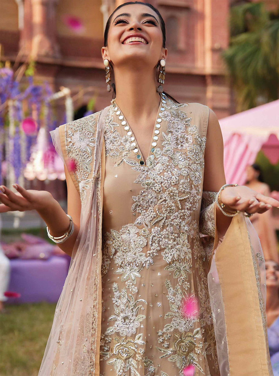 D#04 Mushq Izhaar Tissue De Luxe Emb Chiffon Collection 923 D#04 Mushq Izhaar Tissue De Luxe Emb Chiffon Collection 923