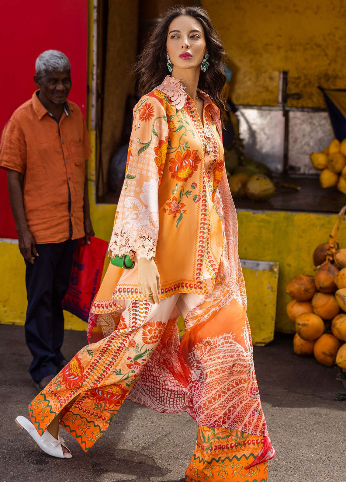 Mushq La Dolce Hemline Embroidered Lawn Suits Unstitched 3 Piece - MQ25LDH 2B NOEMI Mushq La Dolce Hemline Embroidered Lawn Suits Unstitched 3 Piece - MQ25LDH 2B NOEMI