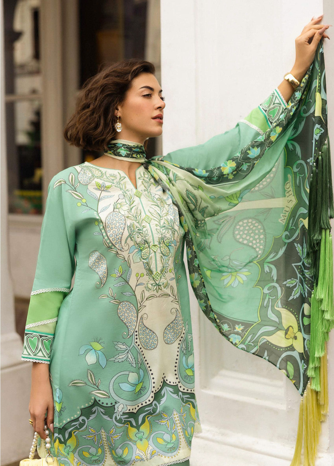 Mushq La Dolce Hemline Embroidered Lawn Suits Unstitched 3 Piece - MQ25LDH 5B ARIELA Mushq La Dolce Hemline Embroidered Lawn Suits Unstitched 3 Piece - MQ25LDH 5B ARIELA
