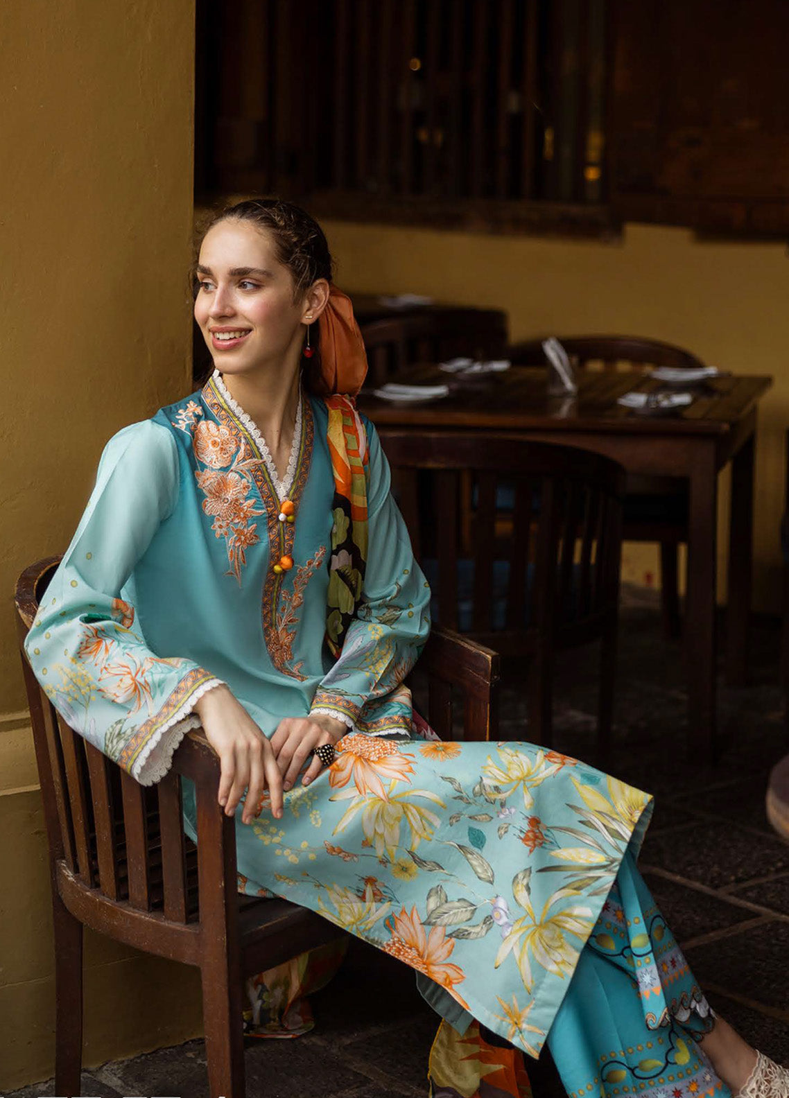 Mushq La Dolce Hemline Embroidered Lawn Suits Unstitched 3 Piece - MQ25LDH 7A LIVIA Mushq La Dolce Hemline Embroidered Lawn Suits Unstitched 3 Piece - MQ25LDH 7A LIVIA