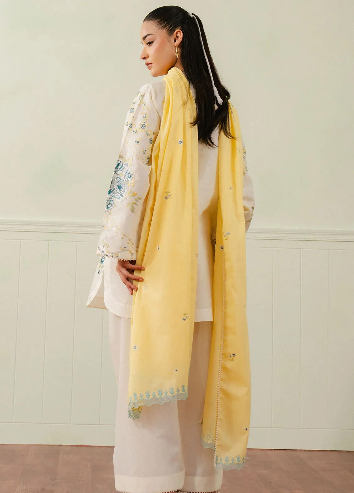 Coco By Zara Shahjahan Embroidered Jacquard Suits Unstitched 3 Piece - CZS25L 10B NORA Coco By Zara Shahjahan Embroidered Jacquard Suits Unstitched 3 Piece - CZS25L 10B NORA