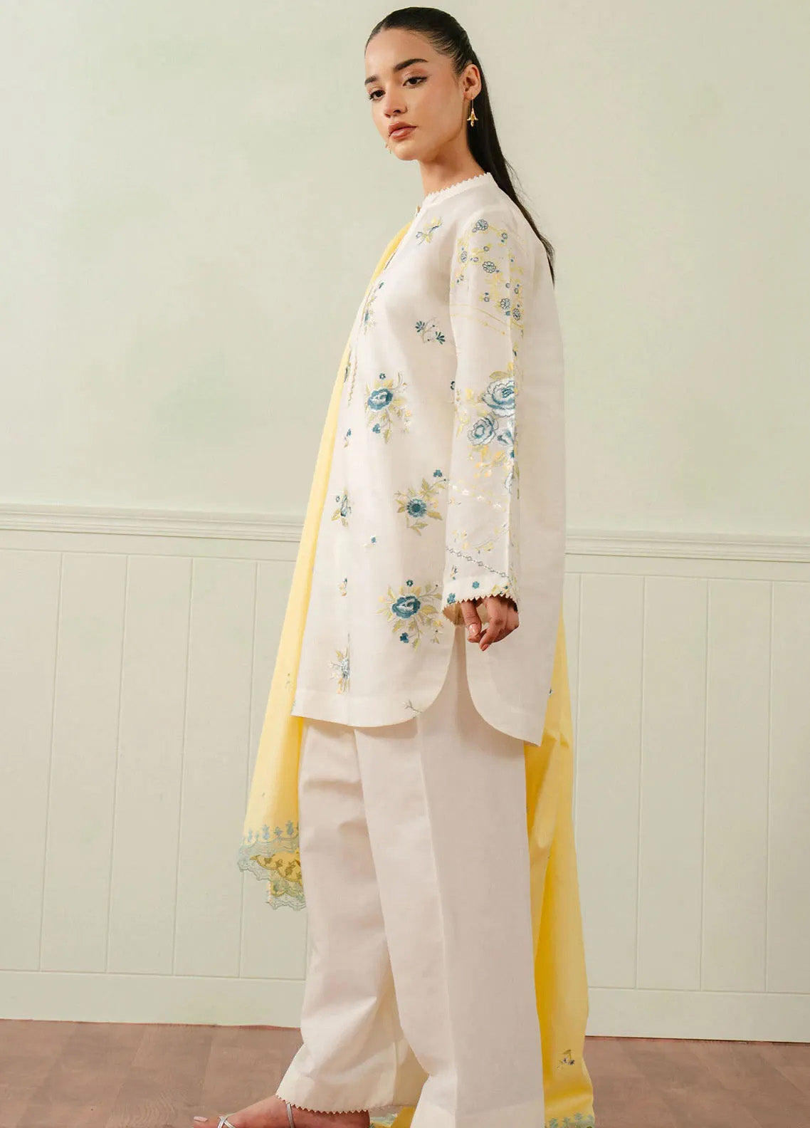 Coco By Zara Shahjahan Embroidered Jacquard Suits Unstitched 3 Piece - CZS25L 10B NORA Coco By Zara Shahjahan Embroidered Jacquard Suits Unstitched 3 Piece - CZS25L 10B NORA